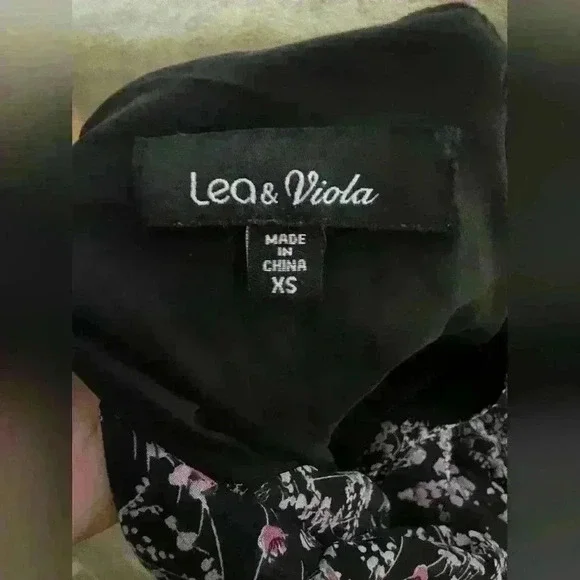 Lea & Viola Floral Ruffled Wrap Dress Size XS - Picture 11 of 11